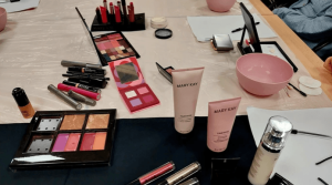 TALLER MAQUILLAJE (3)
